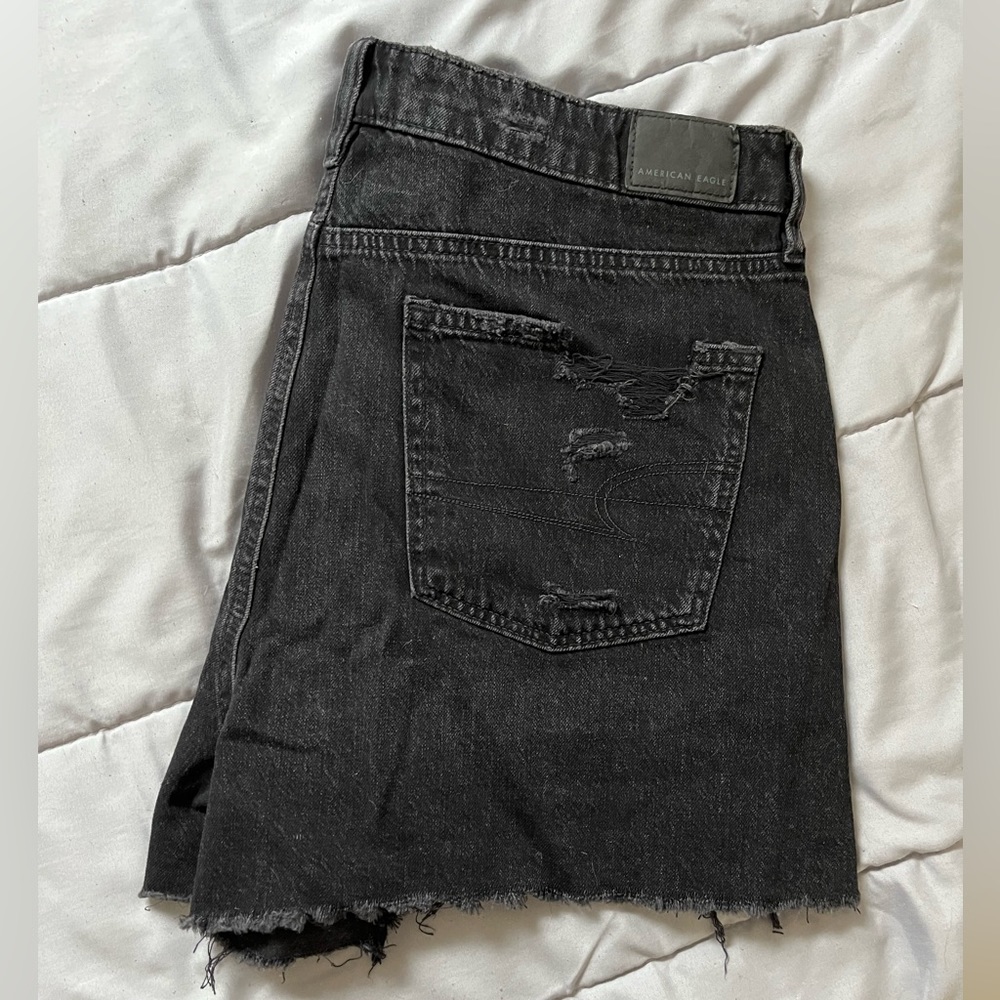 American Eagle Black Mom Short